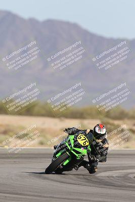 media/Oct-04-2025-CVMA (Sat) [[408bcdd6e4]]/Race 13-Amateur Supersport Open/